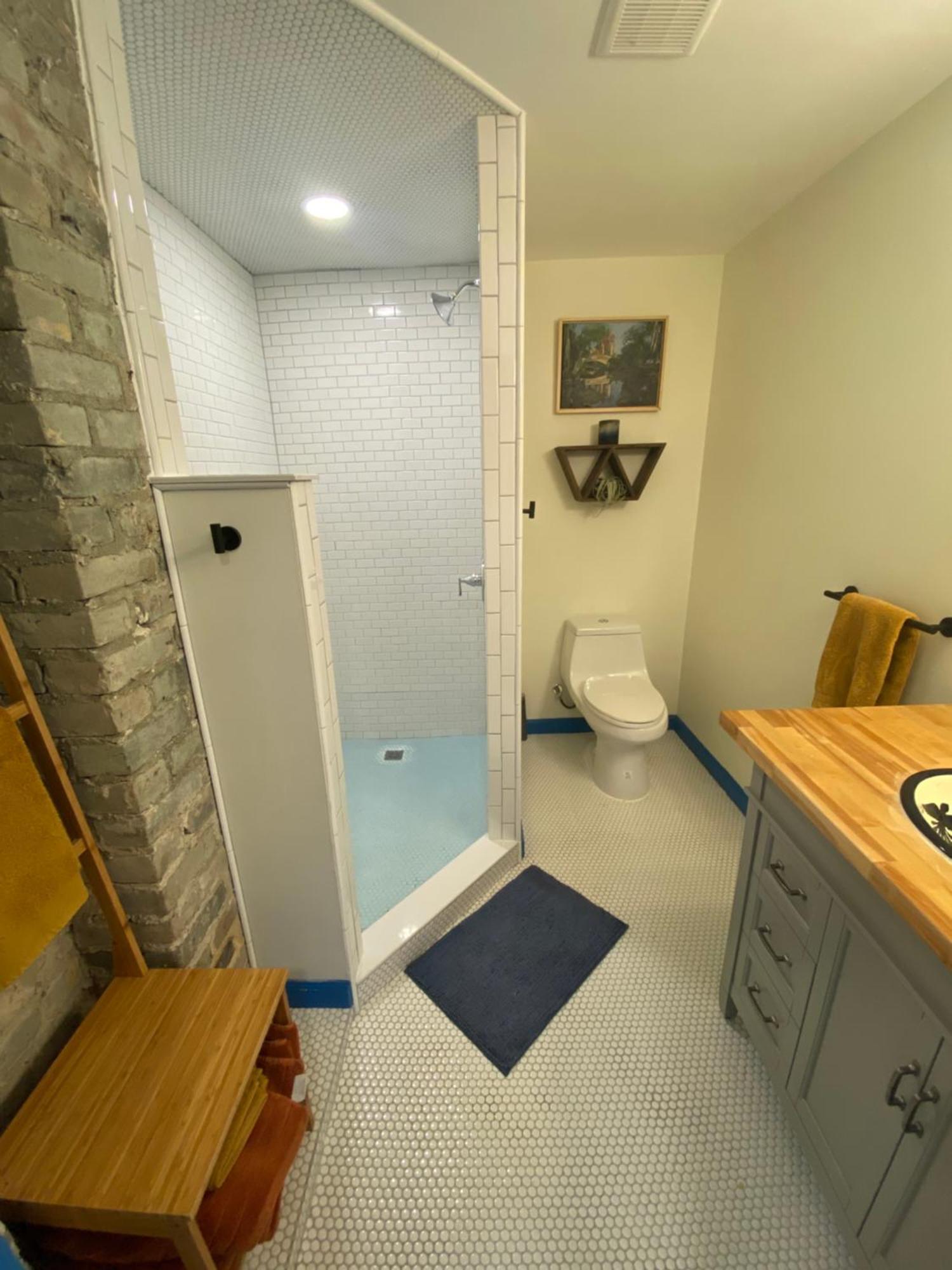 Adorable Artsy Apartment New Orleans